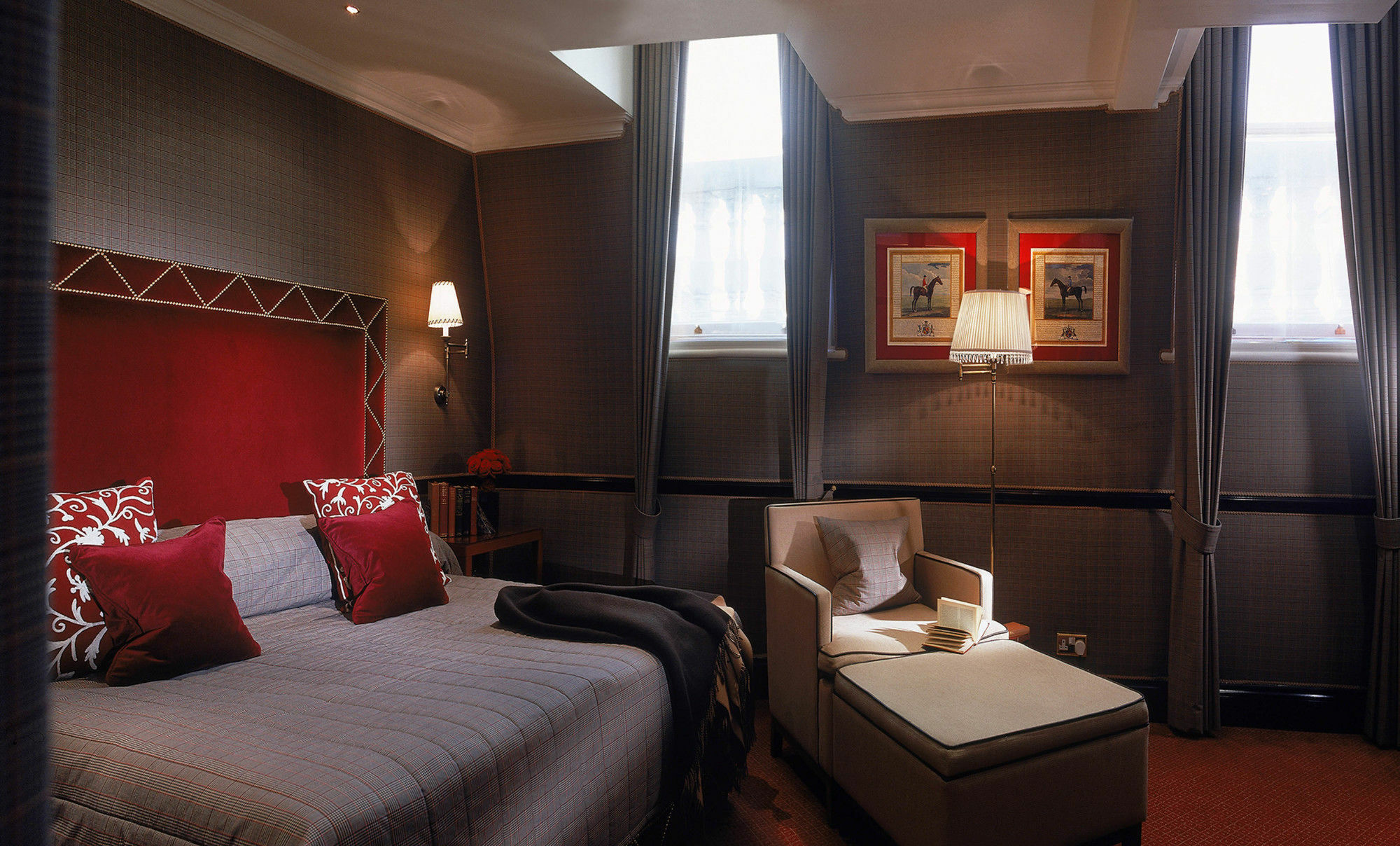 The Chesterfield Mayfair London Room photo